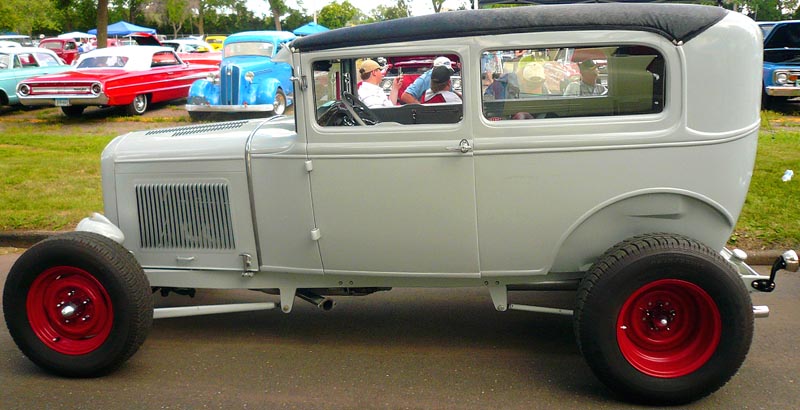 30 Ford Model A Hiboy Tudor Sedan